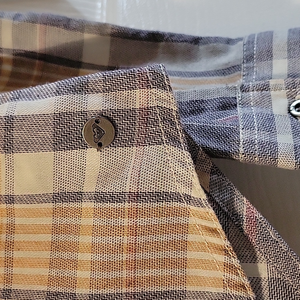 Roxy Small Button Down - Picture 2 of 3